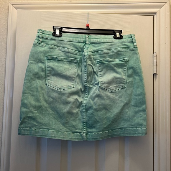 Turquoise denim skirt - Picture 2 of 5